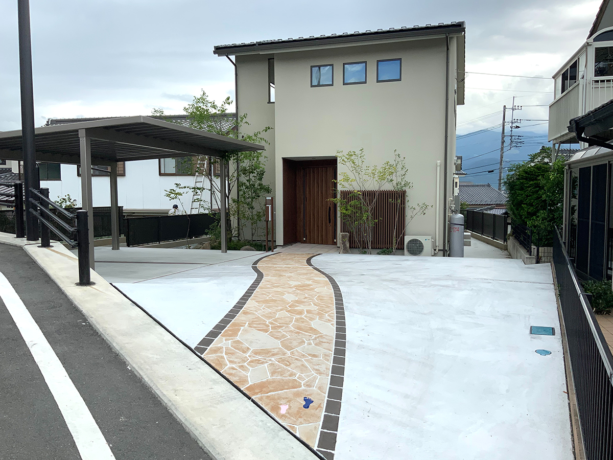 山梨県 株式会社 ビックアイランド