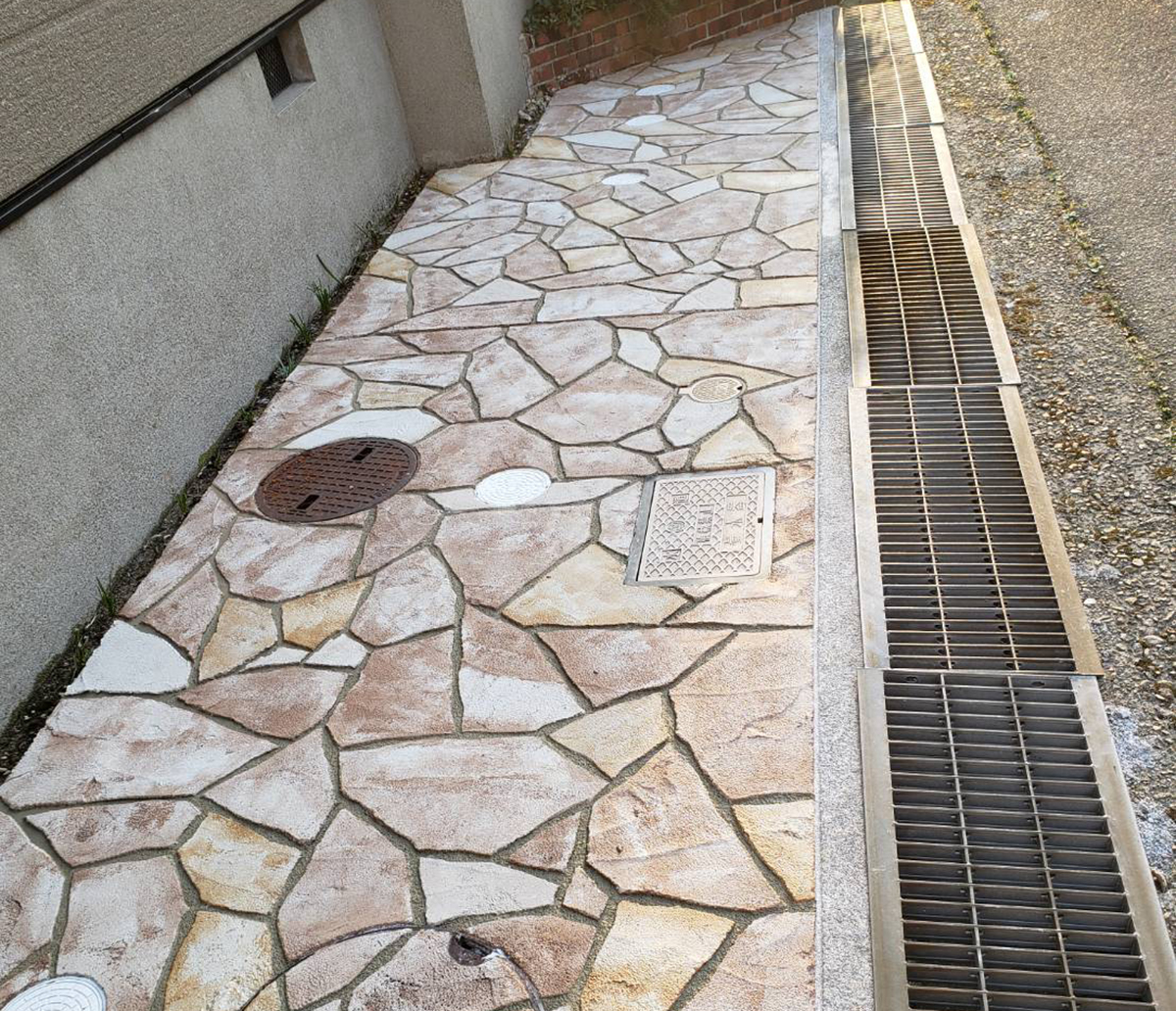 石川県 奥村建装株式会社